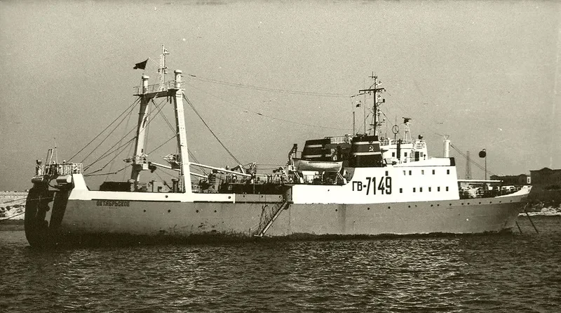OKTYABRSKOYE Fishing Vessel IMO 6905757