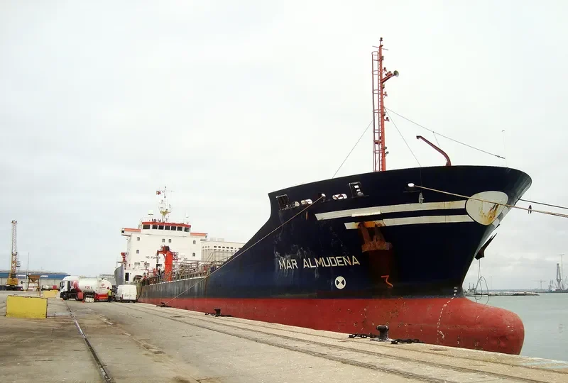 MAR ALMUDENA Tanker IMO 6909947 photo 5