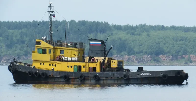 SAKHALINNEFT Tug Boat IMO 6914588 photo 3