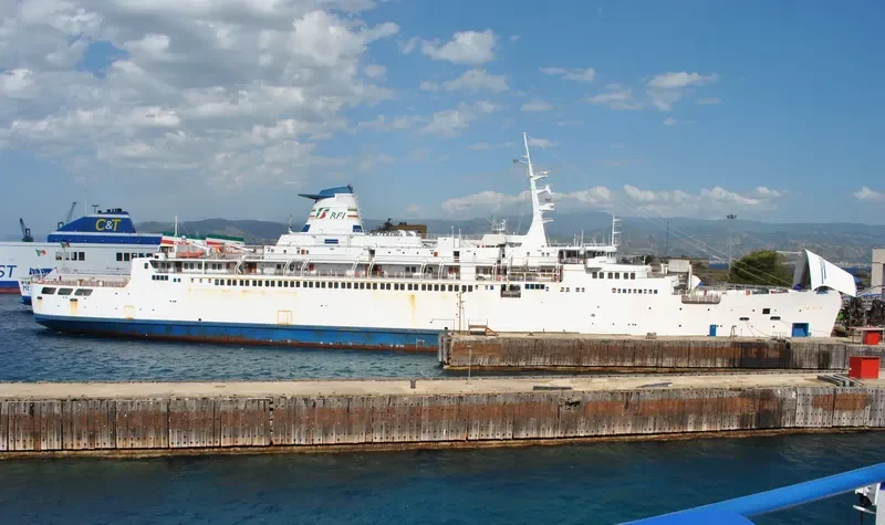 IGINIA Ro-Ro IMO 6915051