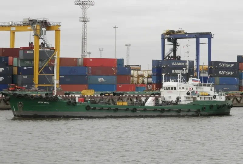 NEVA LUX Tanker IMO 6921751 photo 2