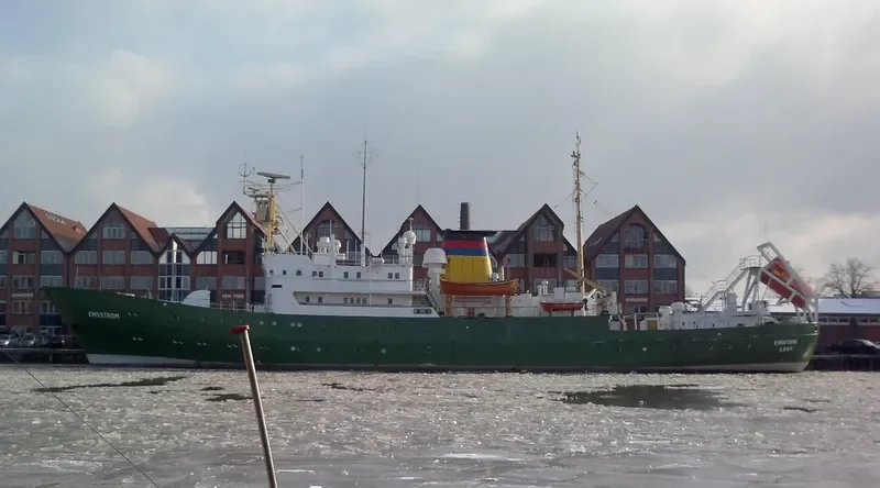 EMSSTROM Fishing Vessel IMO 6922705 photo 8