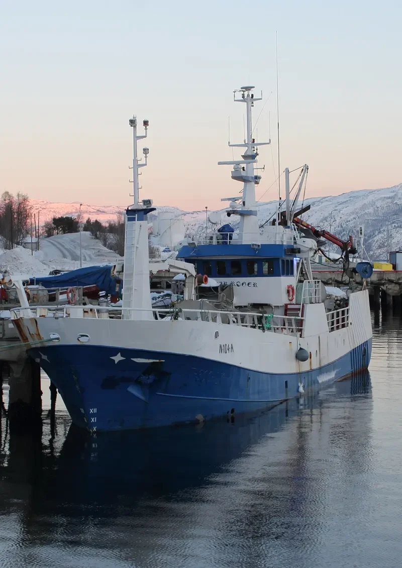 GEIR ROGER Fishing Vessel IMO 6924284 photo 3