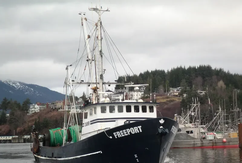 FREEPORT Fishing Vessel IMO 6924296 photo 3