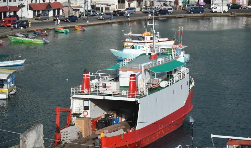 BEQUIA EXPRESS II Ro-Ro Vessel IMO 6924997 photo 3