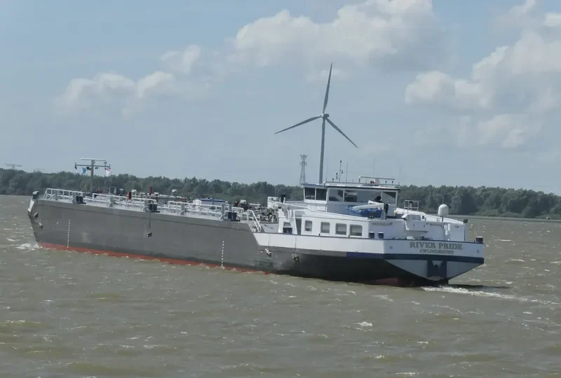 ALKAR Fishing Vessel IMO 6925460 photo 2