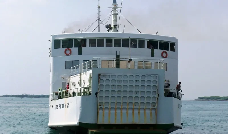 LITE FERRY 2 Passenger Ship IMO 6926969 photo 2