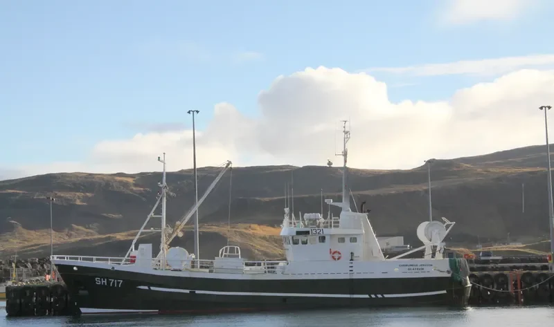 GUDMUNDUR JENSSON Fishing Vessel IMO 6927248 photo 2