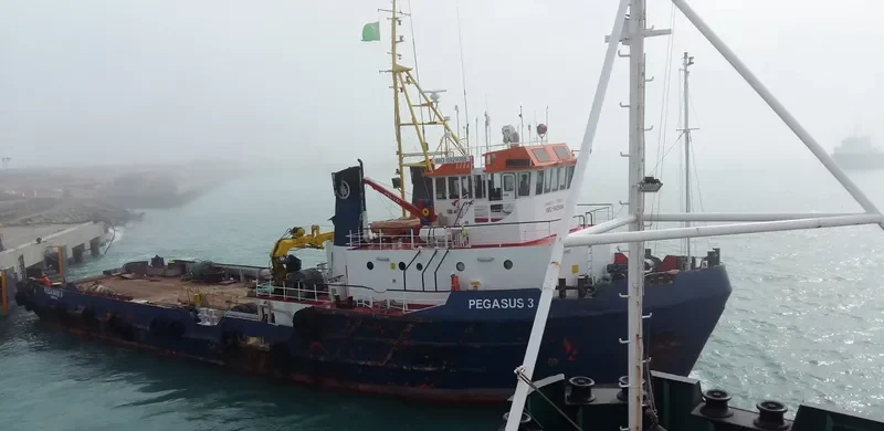 PEGASUS 3 Offshore Vessel IMO 6929088 photo 3