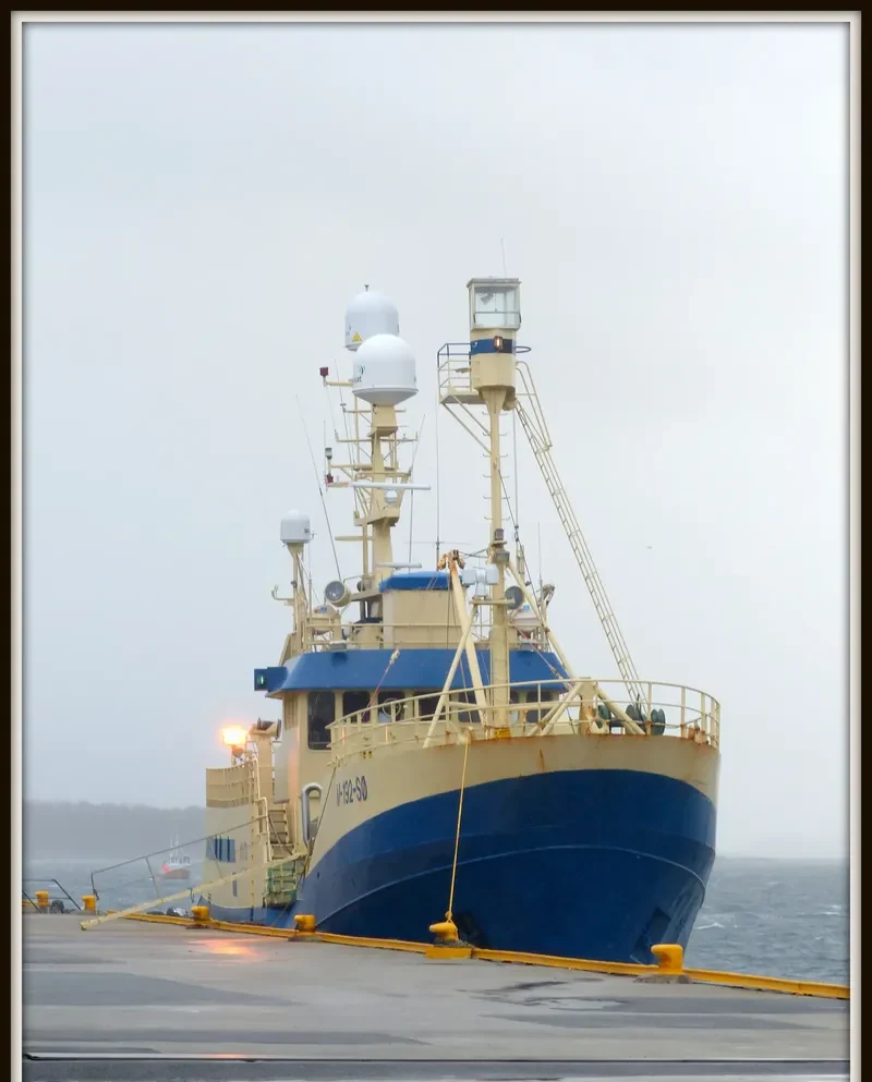 KATO Fishing Vessel IMO 6929985 photo 2