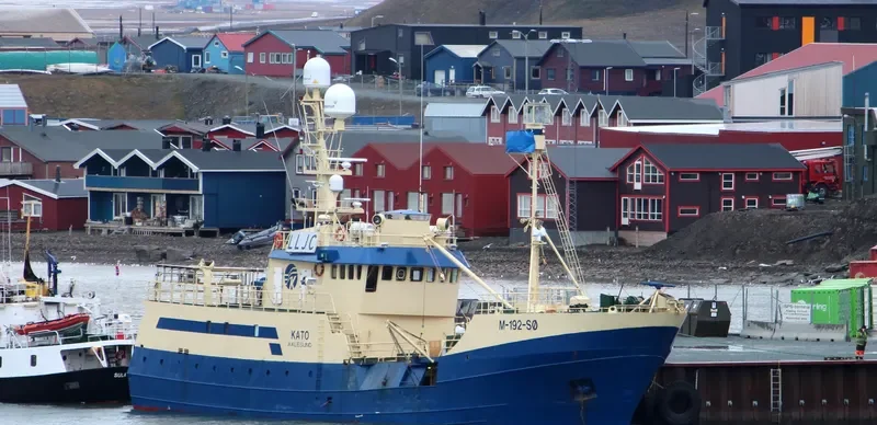 KATO Fishing Vessel IMO 6929985 photo 4