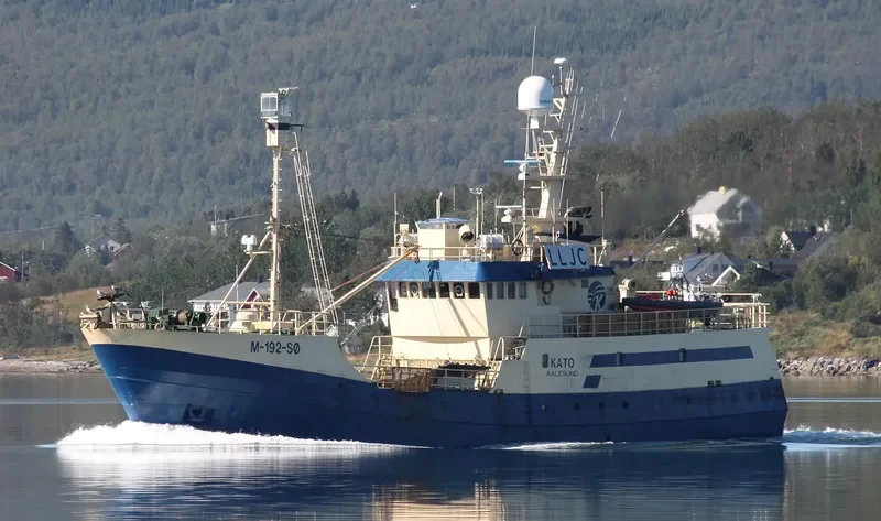 KATO Fishing Vessel IMO 6929985 photo 9