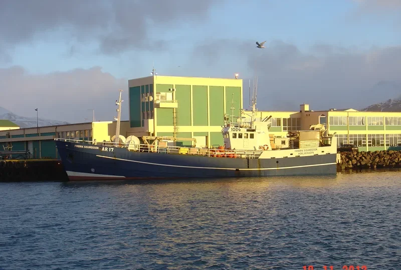 FRIDRIK SIGURDSSON Fishing Vessel IMO 6930219 photo 3