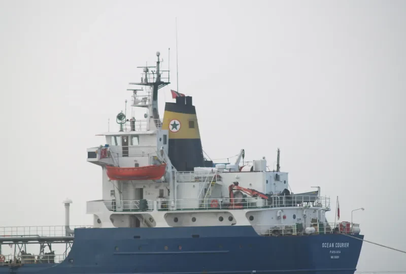 OCEAN COURIER Tanker IMO 7005281 photo 4