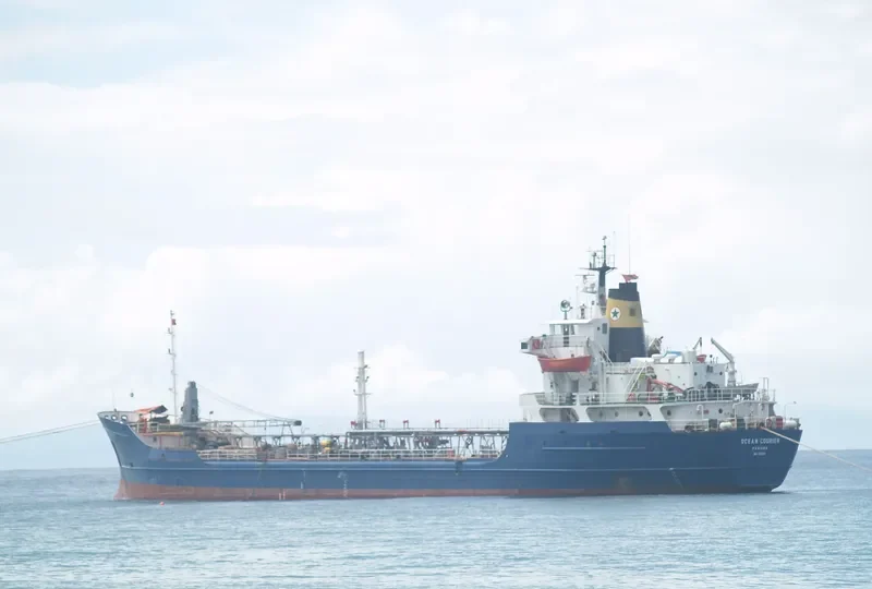 OCEAN COURIER Tanker IMO 7005281 photo 5