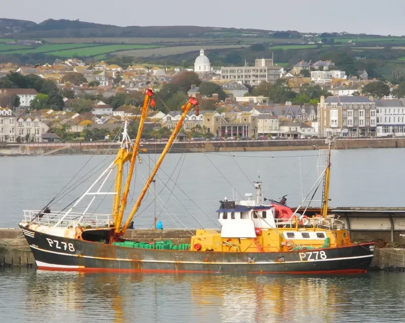 JAMES R H PZ78 Fishing Vessel IMO 7010999 photo 9