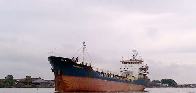 PANDUNUSA Tanker IMO 7012105 photo 4