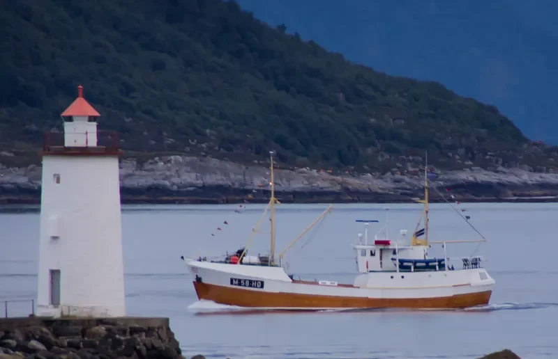 GAMLE KVALSTEIN Fishing Vessel IMO 7012741 photo 10