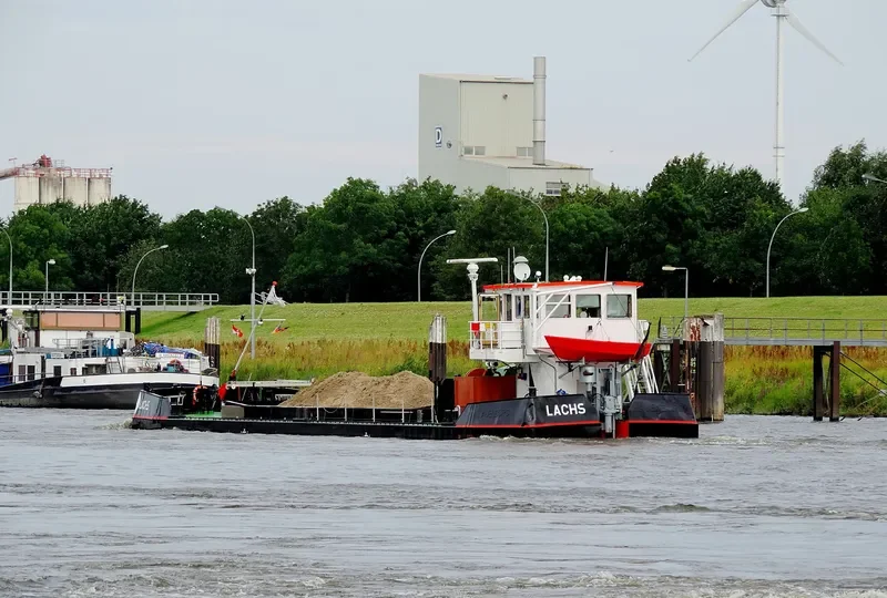 LACHS Barge IMO 7013161