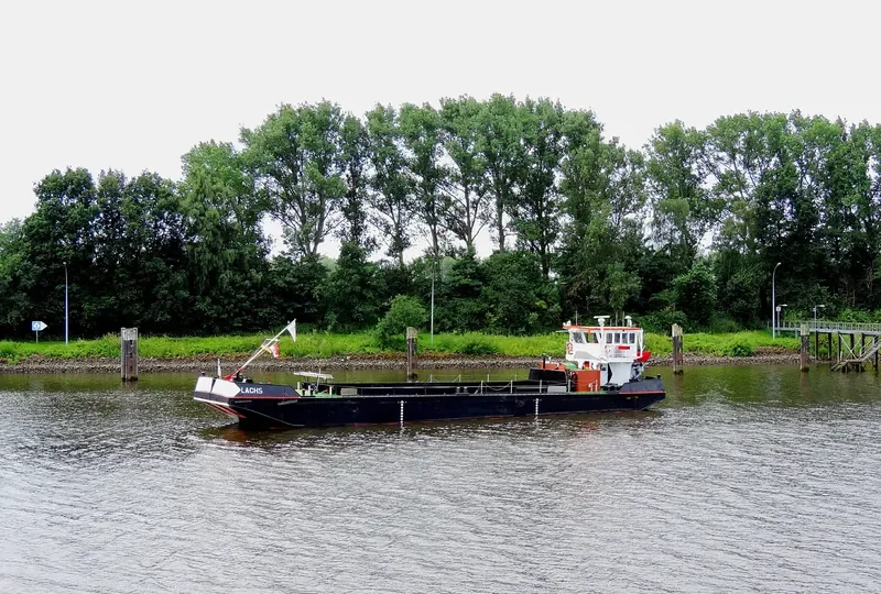LACHS Barge IMO 7013161 photo 4