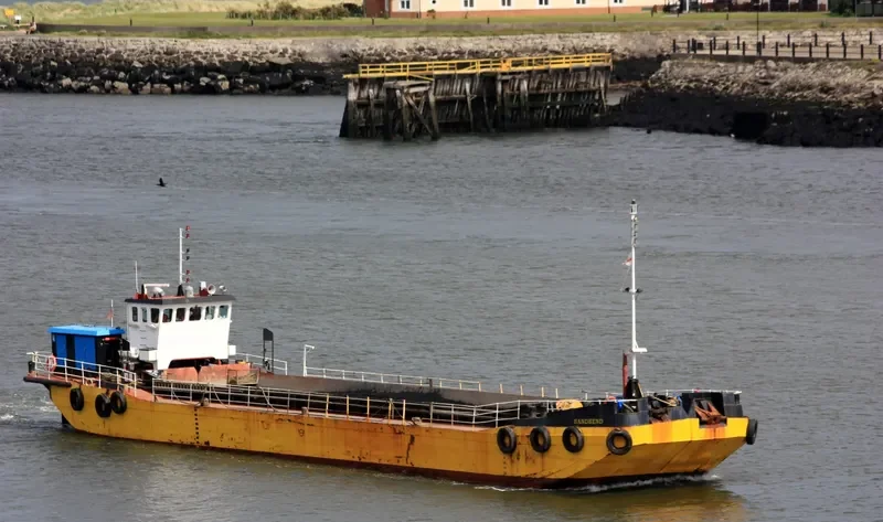 SANDSEND Barge IMO 7013202