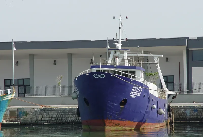 ANTONINO MARIA Fishing Vessel IMO 7018329 photo 2