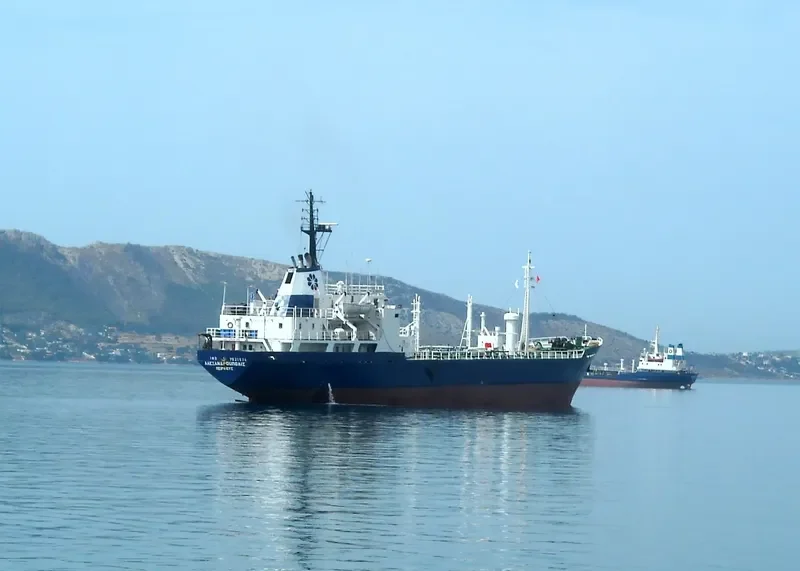 ALEXANDROUPOLIS Tanker IMO 7021534 photo 10
