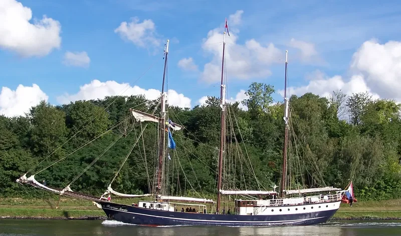REGINA MARIS Yacht IMO 7025126 photo 7