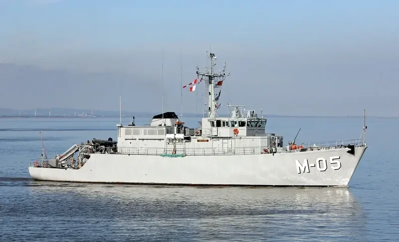 VIESTURS Fishing Vessel IMO 7040554 photo 3
