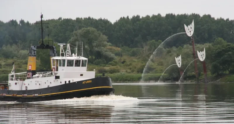 ATURRI Tug Boat IMO 7041443 photo 2