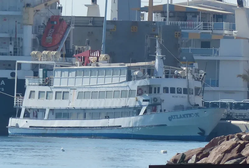ATLANTIC X Passenger Ship IMO 7041637 photo 3