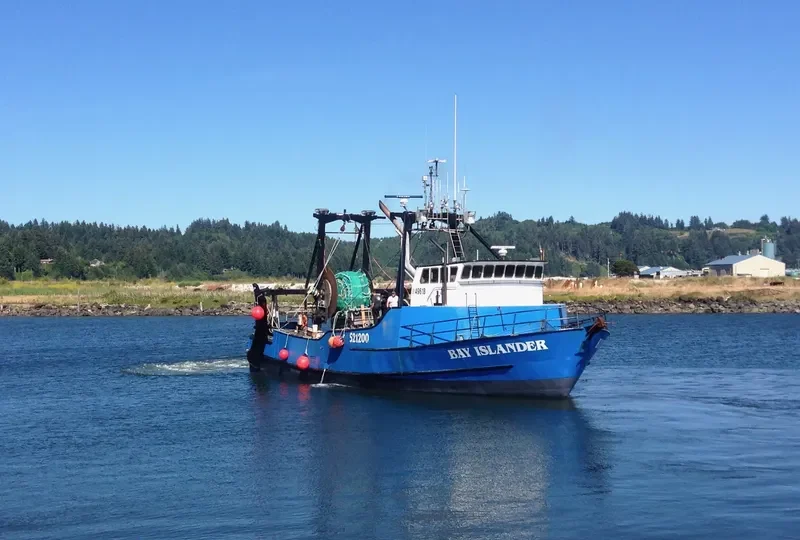 BAY ISLANDER Fishing Vessel IMO 7042916