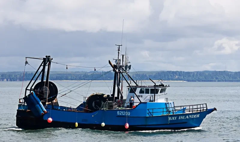 BAY ISLANDER Fishing Vessel IMO 7042916 photo 2