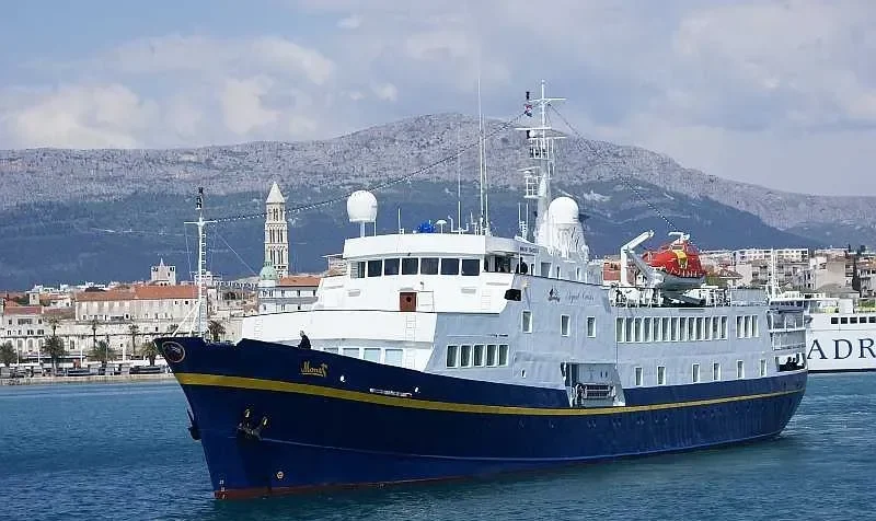MONET Passenger Ship IMO 7045803 photo 6