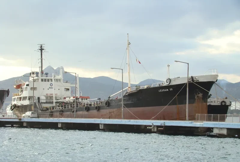 AEGEAN IV Tanker IMO 7046481 photo 4