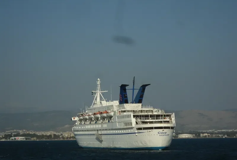 CORA Passenger Ship IMO 7046936 photo 5