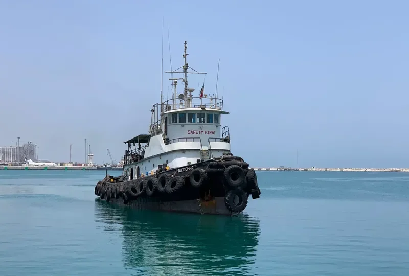 NOJOUM 12 Tug Boat IMO 7047588 photo 2