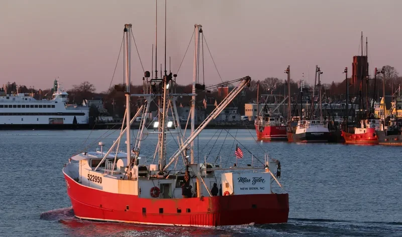 MISS TYLER Fishing Vessel IMO 7049330 photo 2