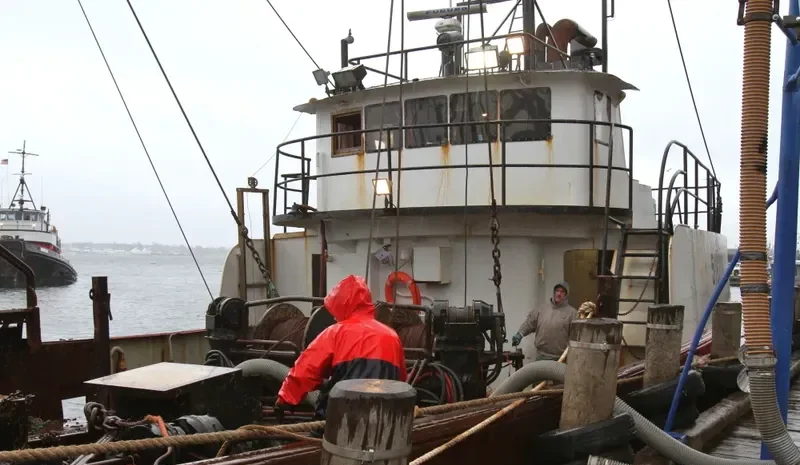 DONNY C. Fishing Vessel IMO 7049732 photo 8