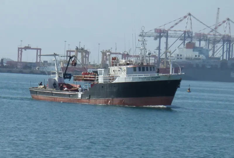 SOUTHERN CRUSADER Fishing Vessel IMO 7050107 photo 2