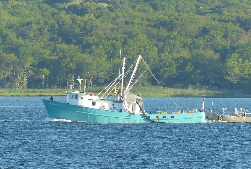SEA HUNTRESS Fishing Vessel IMO 7050561