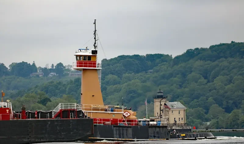 JOANNE REINAUER III Tug Boat IMO 7050896 photo 3