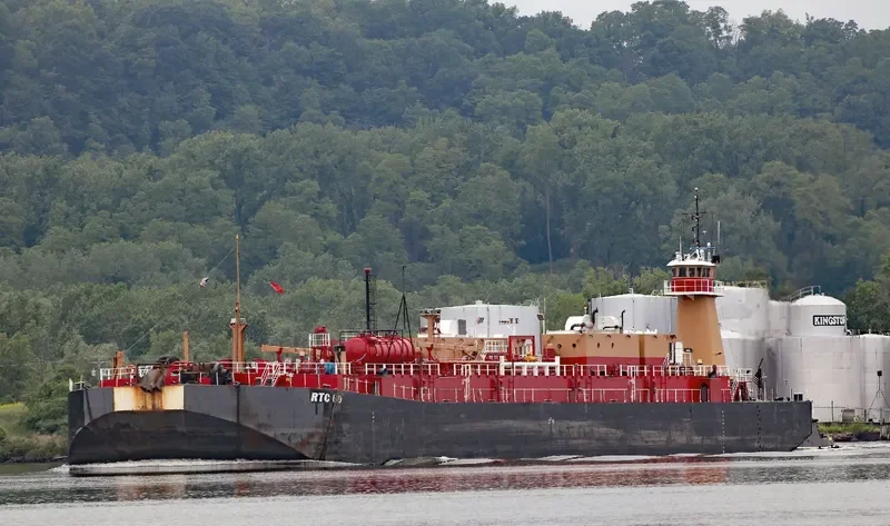 JOANNE REINAUER III Tug Boat IMO 7050896 photo 4