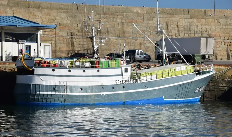 NUEVO EBENEZER Fishing Vessel IMO 7053214 photo 2