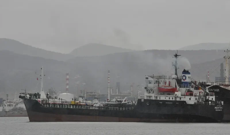 MEDOIL I Tanker IMO 7102766 photo 6