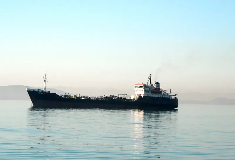 MEDOIL I Tanker IMO 7102766 photo 8