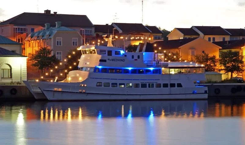 MEDVIND Passenger Ship IMO 7102998 photo 8