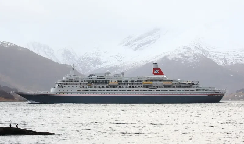 BLACK WATCH Passenger Ship IMO 7108930 photo 4