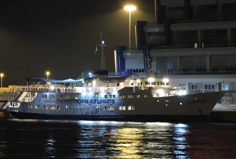 COSMOS Passenger Ship IMO 7111250 photo 4