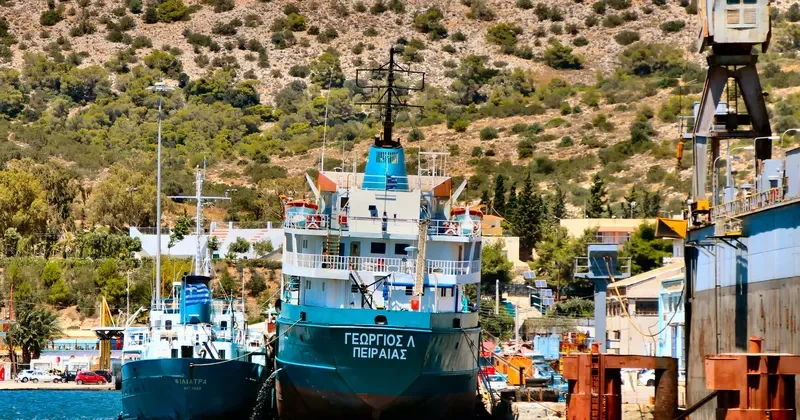 GEORGIOS L Tanker IMO 7113375 photo 9